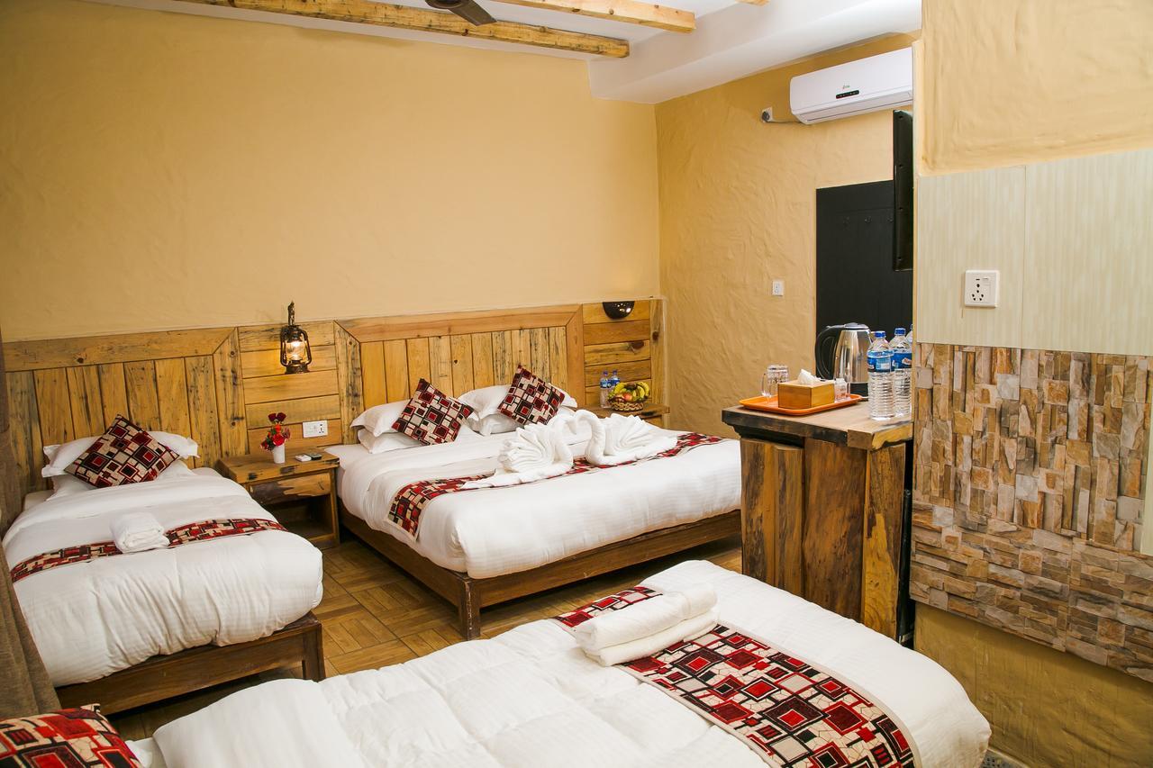 Hotel Tourist Residency Pokhara Zewnętrze zdjęcie