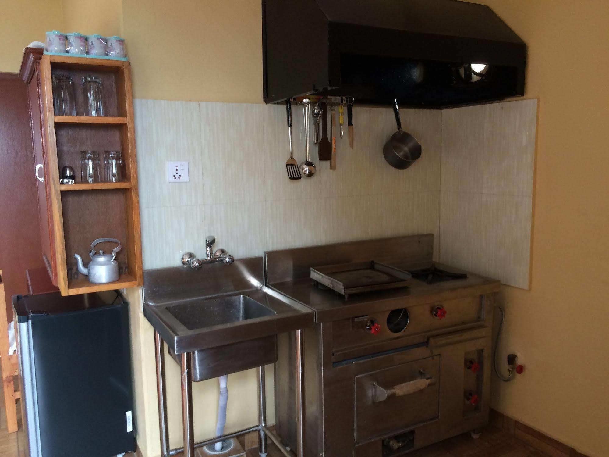 Hotel Tourist Residency Pokhara Zewnętrze zdjęcie